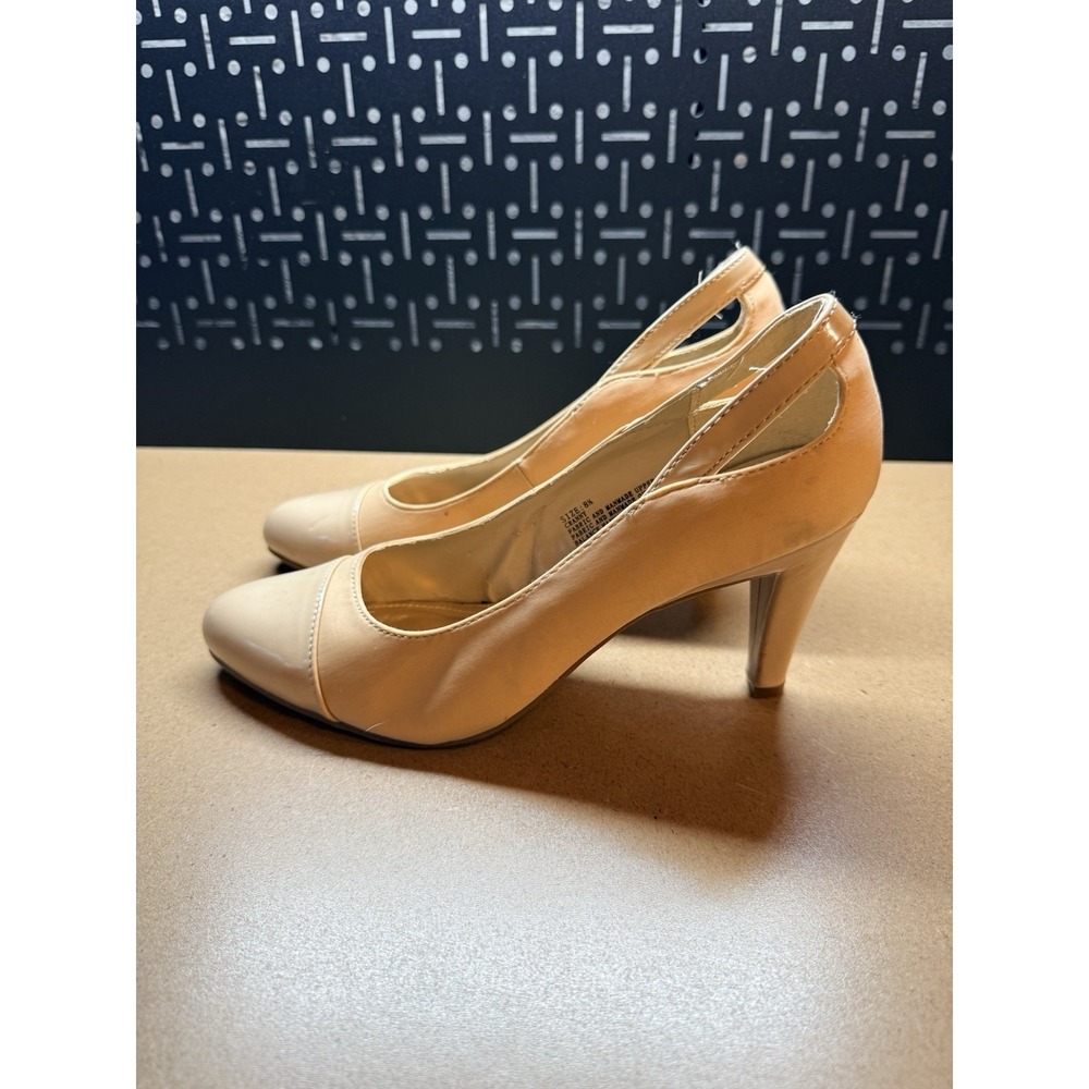 Rampage Women's Nude Beige Pointed Toe Pumps Size 8.5 Cutout Stiletto Heels